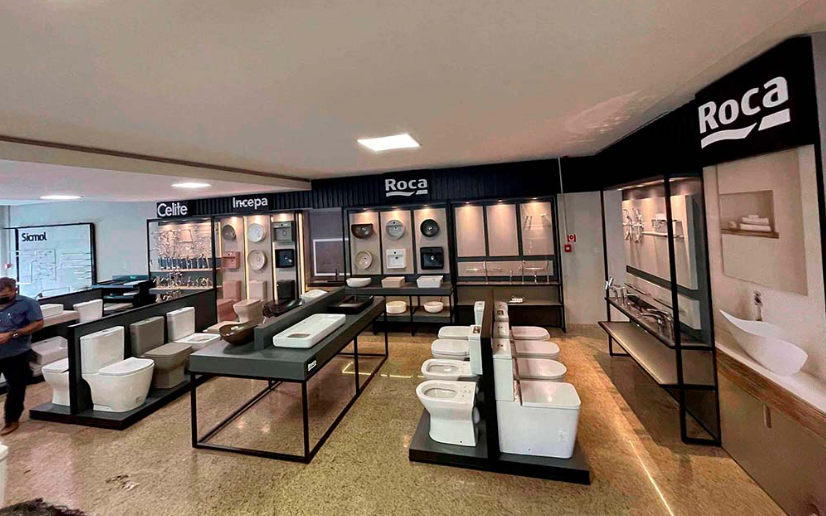 O que é um showroom e como ele influencia a experiência do cliente