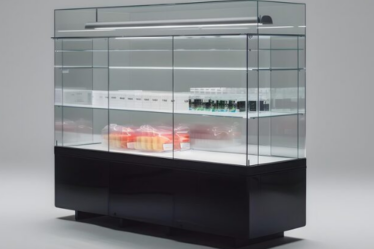 Balcão expositor com vidro: a solução ideal para destacar seus produtos