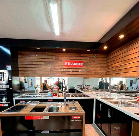 Showroom de loja: quando o design vira ferramenta de vendas